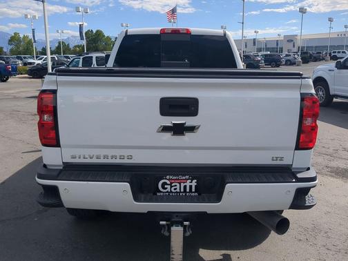 Summit White 2018 Chevrolet Silverado 3500 LTZ