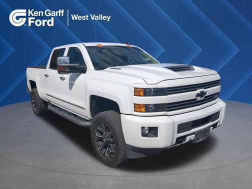 Summit White 2018 Chevrolet Silverado 3500 LTZ