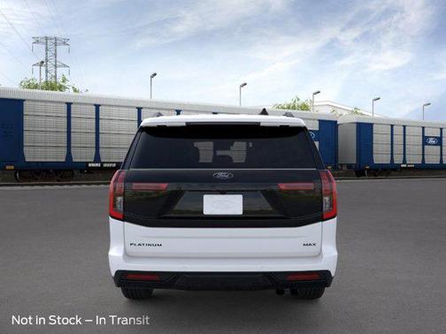 Star White Metallic Tri-Coat 2026 Ford Expedition Max Platinum