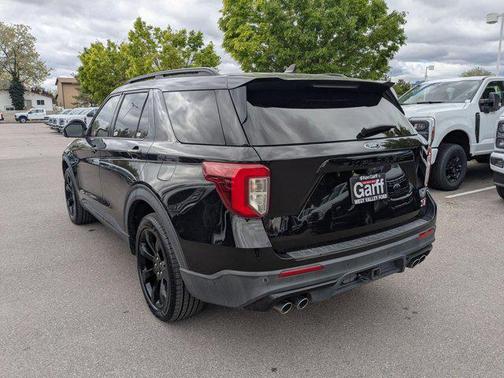 Black Metallic 2022 Ford Explorer ST