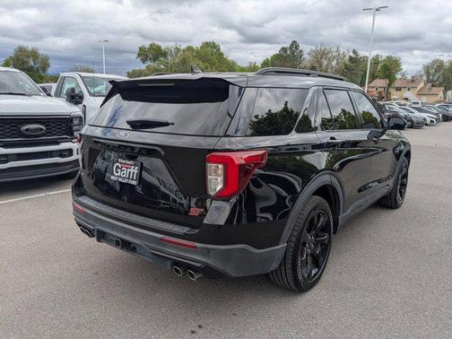 Black Metallic 2022 Ford Explorer ST