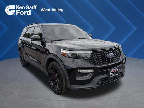 Black Metallic 2022 Ford Explorer ST