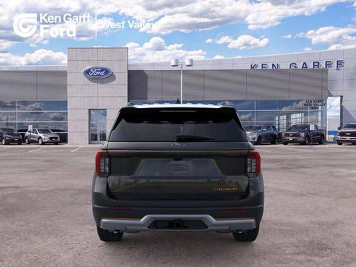 Agate Black Metallic 2026 Ford Explorer Tremor