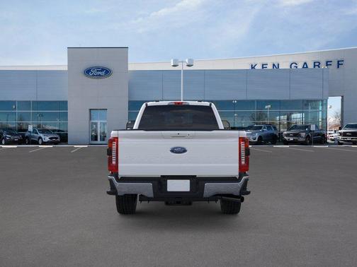 Oxford White 2026 Ford F-250 Lariat