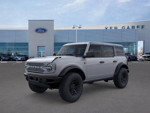 Avalanche Gray 2026 Ford Bronco Badlands