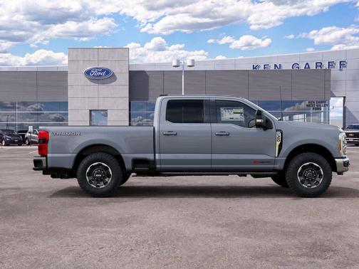 Glacier Gray Metallic TriCoat 2027 Ford F-350 Lariat