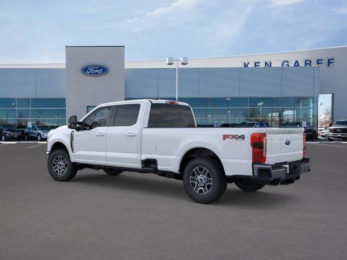 Oxford White 2026 Ford F-250 Lariat
