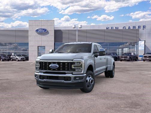 Glacier Gray Metallic TriCoat 2026 Ford F-350 Lariat