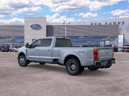 Glacier Gray Metallic TriCoat 2026 Ford F-350 Lariat