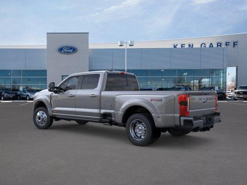 Carbonized Gray Metallic 2026 Ford F-450 Lariat