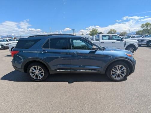 BLUE METALLIC 2020 Ford Explorer XLT
