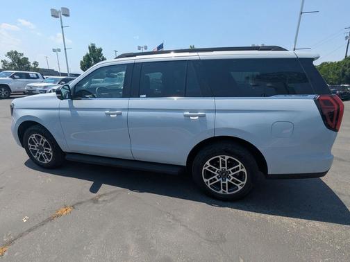 SPACE SILVER METALLIC 2025 Ford Expedition ACTIVE