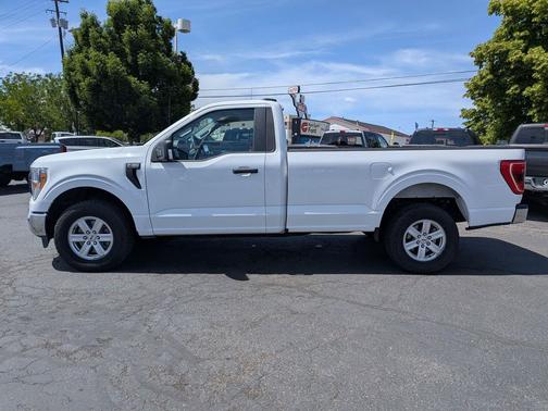 Oxford White 2022 Ford F-150 XL