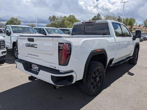 Summit White 2025 GMC Sierra 3500 AT4