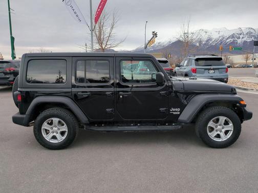 Black Clearcoat 2020 Jeep Wrangler Unlimited Sport
