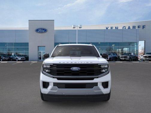 Oxford White 2026 Ford Expedition Max Platinum