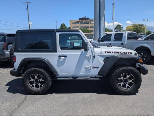 Bright White Clearcoat 2021 Jeep Wrangler Rubicon