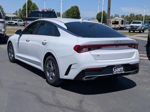 Glacial White Pearl 2023 Kia K5 LXS