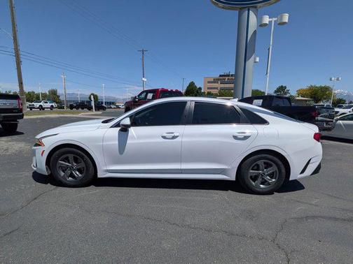 Glacial White Pearl 2023 Kia K5 LXS