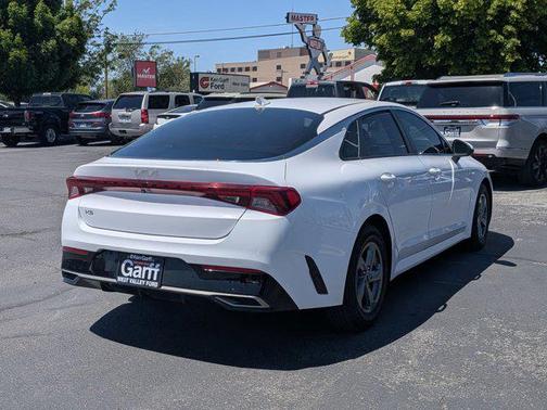 Glacial White Pearl 2023 Kia K5 LXS