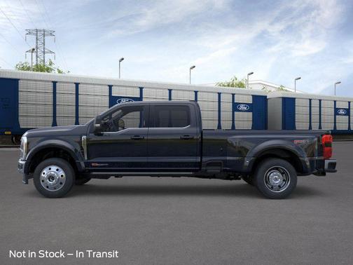 Agate Black Metallic 2026 Ford F-450 Lariat