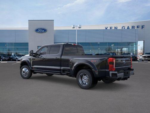 Agate Black Metallic 2026 Ford F-450 Lariat