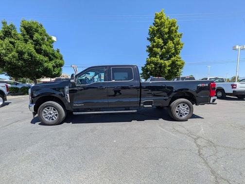 Agate Black Metallic 2025 Ford F-350 Lariat