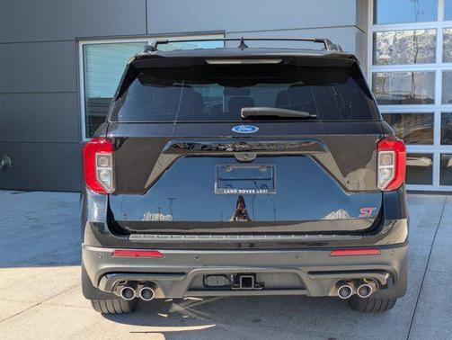 Black Metallic 2024 Ford Explorer ST
