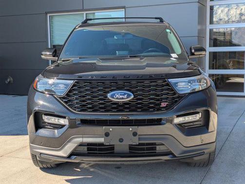 Black Metallic 2024 Ford Explorer ST