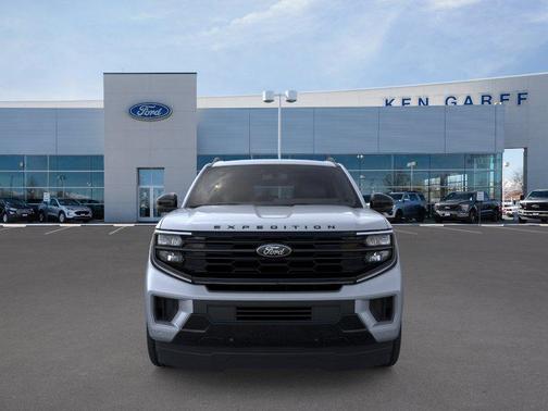 Glacier Gray Metallic Tri-Coat 2026 Ford Expedition Platinum