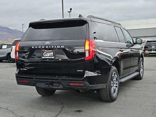AGATE BLACK METALLIC 2025 Ford Expedition Max ACTIVE