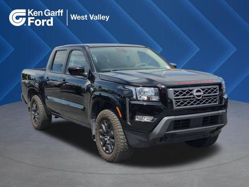 Super Black 2023 Nissan Frontier SV