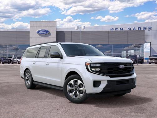 Star White Metallic Tri-Coat 2027 Ford Expedition Max Active 4x4