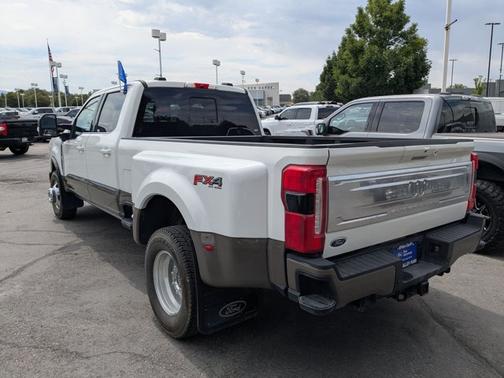 STAR WHITE METALLIC 2026 Ford F-350 SUPER DUTY