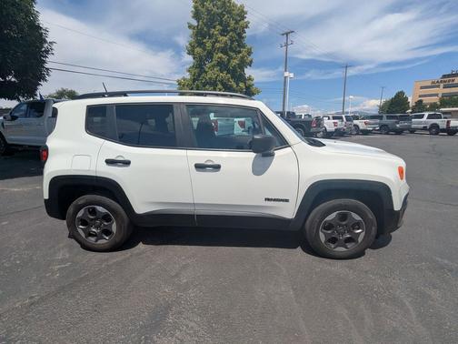 Alpine White 2018 Jeep Renegade Sport