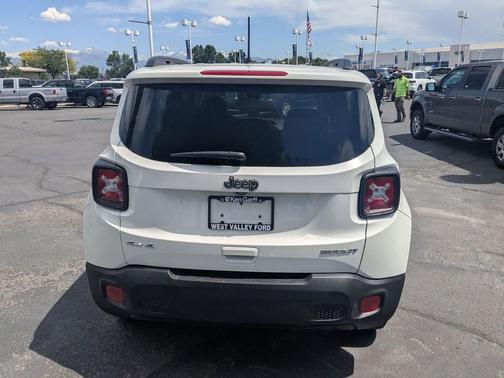 Alpine White 2018 Jeep Renegade Sport