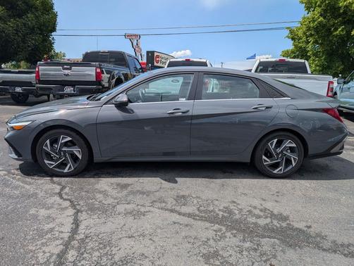 Ecotronic Gray 2025 Hyundai ELANTRA HEV Limited
