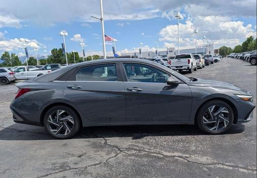 Ecotronic Gray 2025 Hyundai ELANTRA HEV Limited