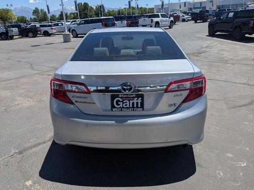 Classic Silver Metallic 2013 Toyota Camry Hybrid LE