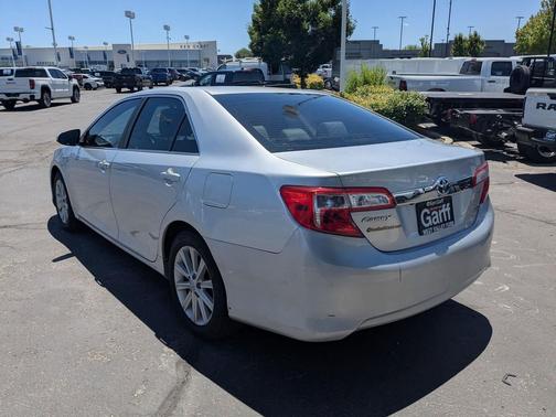 Classic Silver Metallic 2013 Toyota Camry Hybrid LE