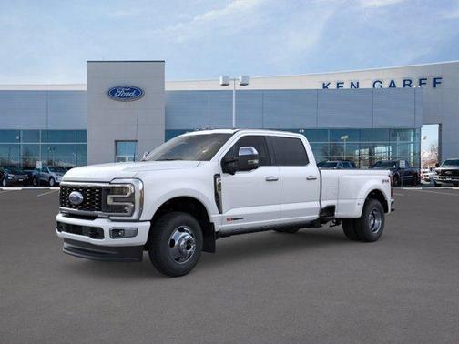 Star White Metallic Tri-Coat 2026 Ford F-350 Platinum