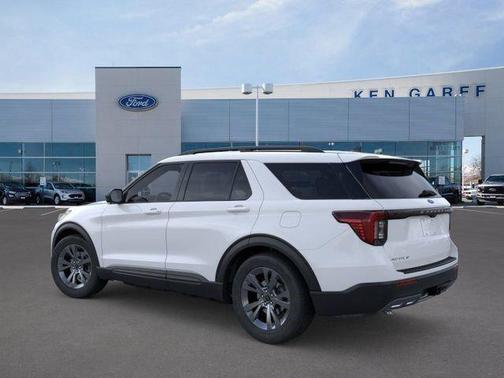 Oxford White 2026 Ford Explorer Active