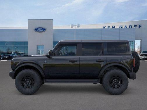 Shadow Black 2026 Ford Bronco Outer Banks