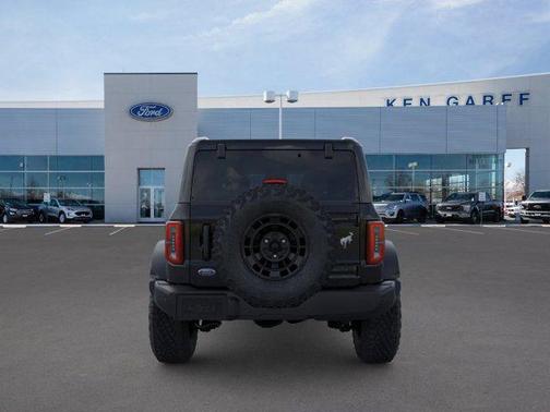 Shadow Black 2026 Ford Bronco Outer Banks