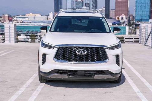 Majestic White 2025 INFINITI QX60 SENSORY