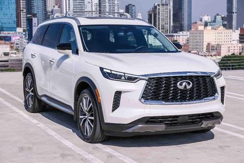 Majestic White 2025 INFINITI QX60 SENSORY