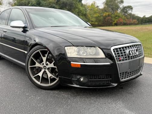 2007 Audi S8 5.2