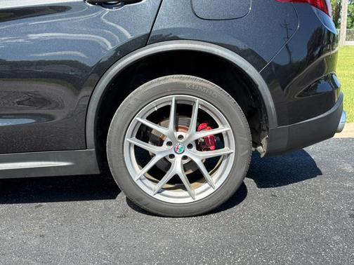 Vulcano Black Metallic 2018 Alfa Romeo Stelvio Ti