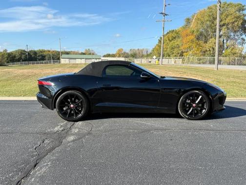 2014 Jaguar F-TYPE Base