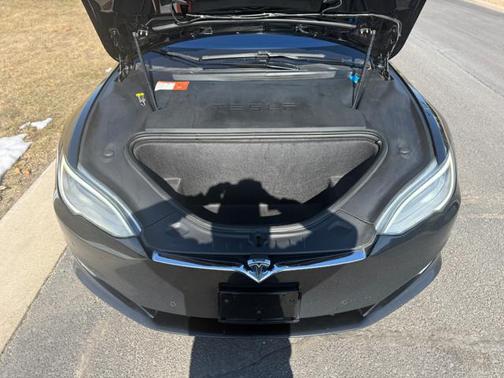 2018 Tesla Model S 75D